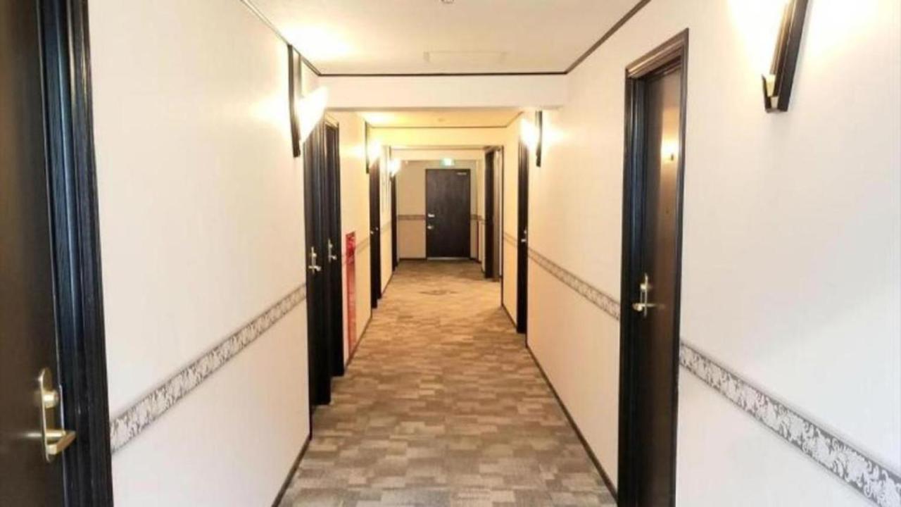 Toyoko Inn Shin-Osaka Chuo-Guchi Honkan Eksteriør billede